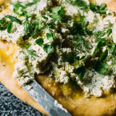 feta pizza snack 450x450